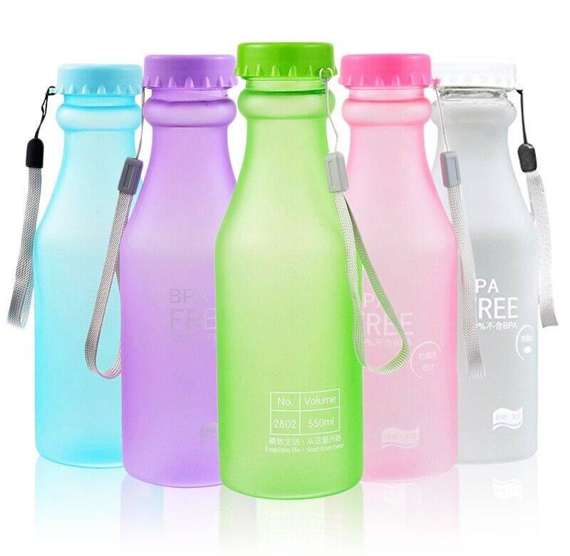 Flaška na vodu / plastová láhev na vodu, 5 barev