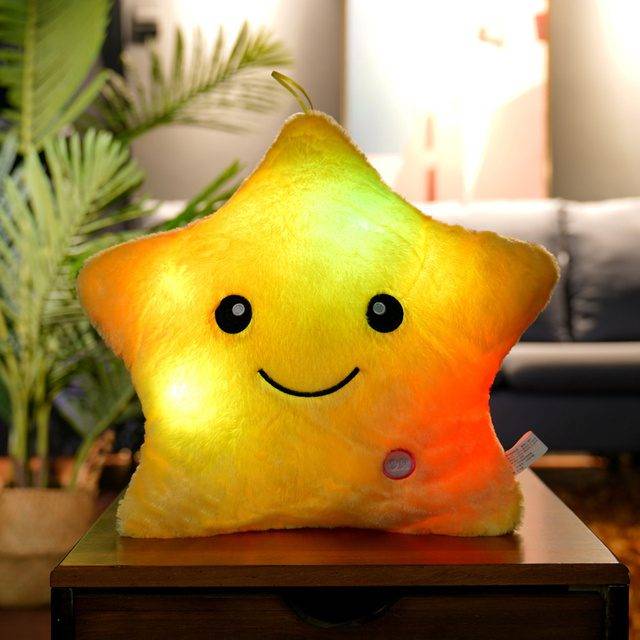 Dekorační polštář pro děti | svítící polštář hvězda, plyšový - žlutý