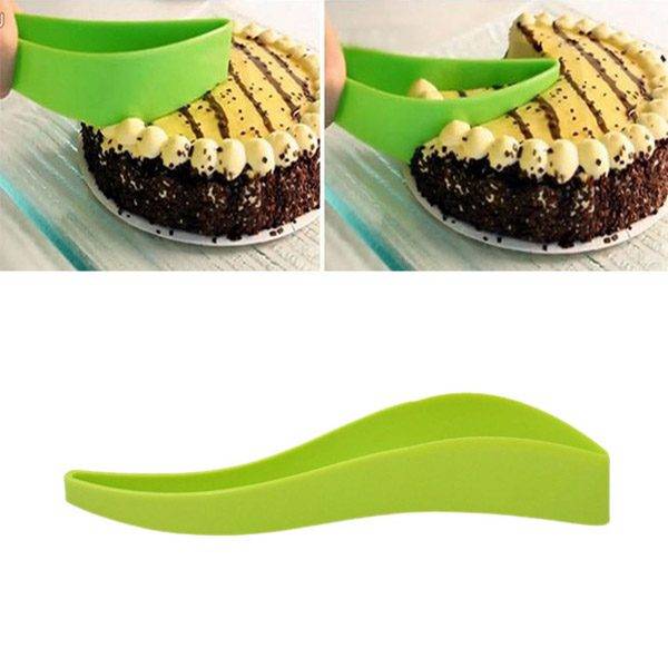 Kráječ dortu | plastový nůž na dort