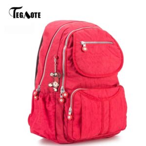 Cestovní nylonový batoh pro ženy