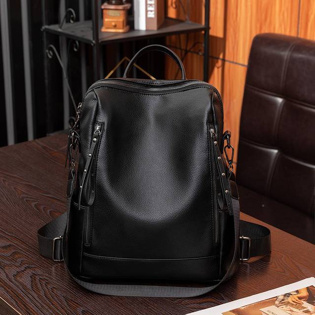 Luxusní elegantní dámský batoh - Černá dámská kabelka, 32 x 15 x 36 cm