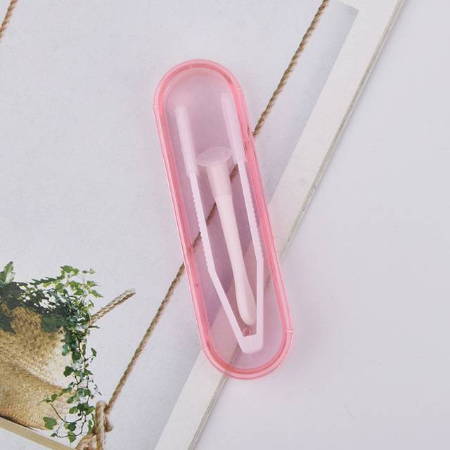 Malá plastová krabička pro kontaktní čočky s pinzetou - růžový