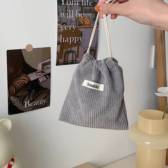 Jednoduchá minimalistická kosmetická taška - Šedá