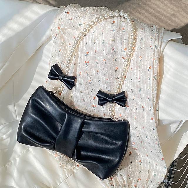Malá luxusní roztomilá kabelka - Černá