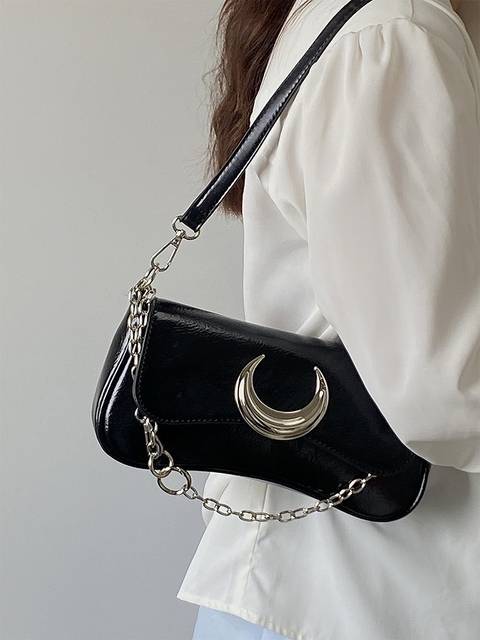 Malá kožená kabelka - Černá