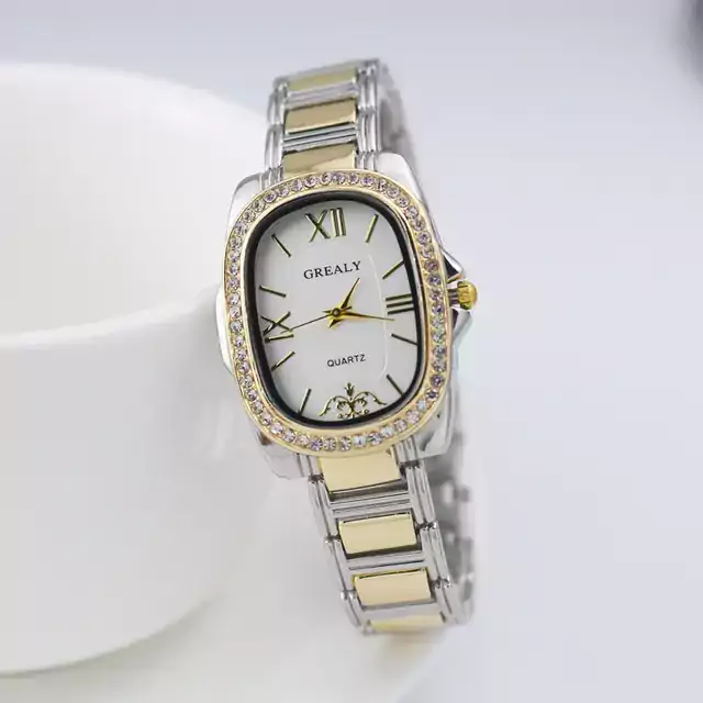 Luxusní módní dámské hodinky s ocelovým páskem - napůl zlato bílá