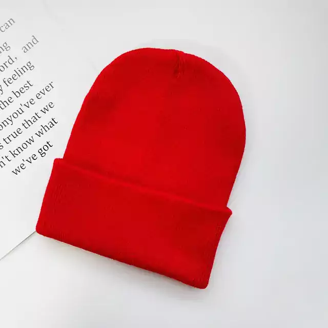 Teplá zimní čepice | Pro děti i dospělé - Červené, Dospělý 18x20 cm