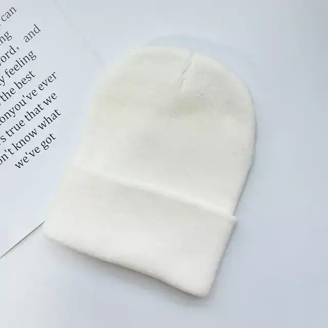 Teplá zimní čepice | Pro děti i dospělé - Bílý, Miminko 15x17cm