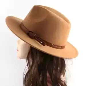 Moderní vlněný dámský klobouk