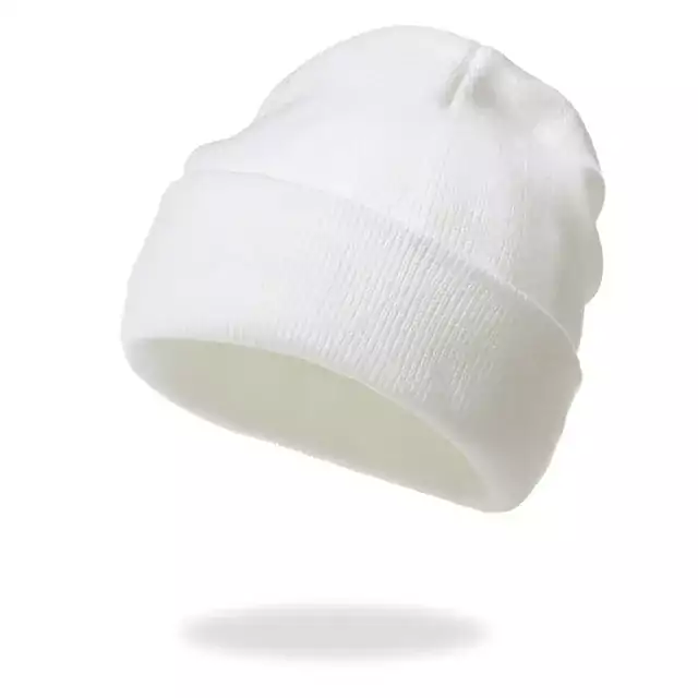 Dámská zimní čepice s výšivkou - 001 Jednobarevná bílá