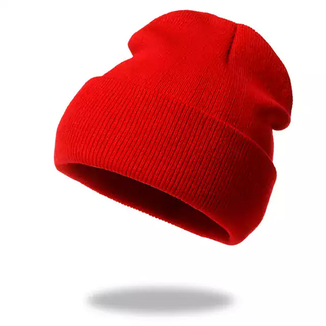 Dámská zimní čepice s výšivkou - 001 Plně červená
