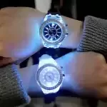 Stylové silikonové osvětlené hodinky