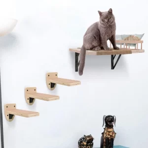 Dřevěné police na zeď pro kočky