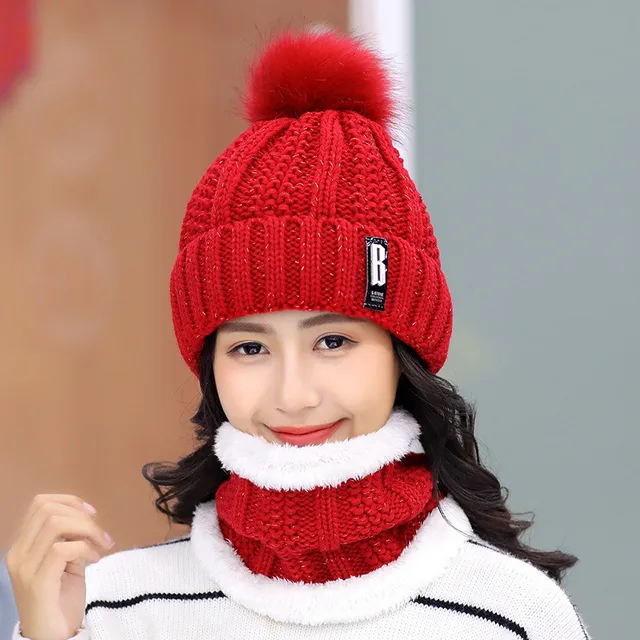 Zimní set pletené čepice a šály pro ženy - Červené