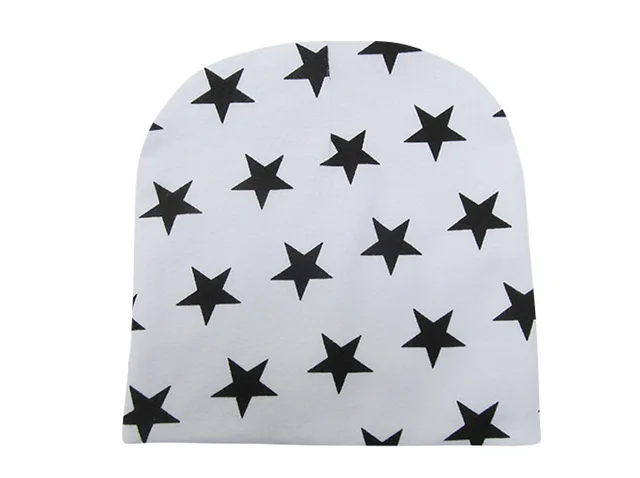 Zimní dětská čepice s hvězdičkami - Bílý