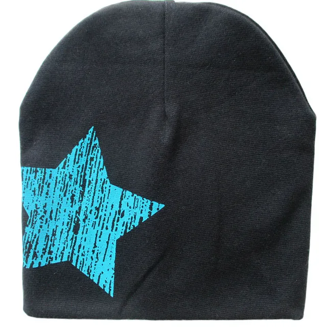 Zimní dětská čepice s motivem hvězdy - 3