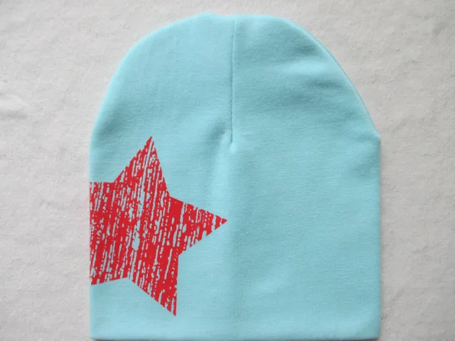 Zimní dětská čepice s motivem hvězdy - 23