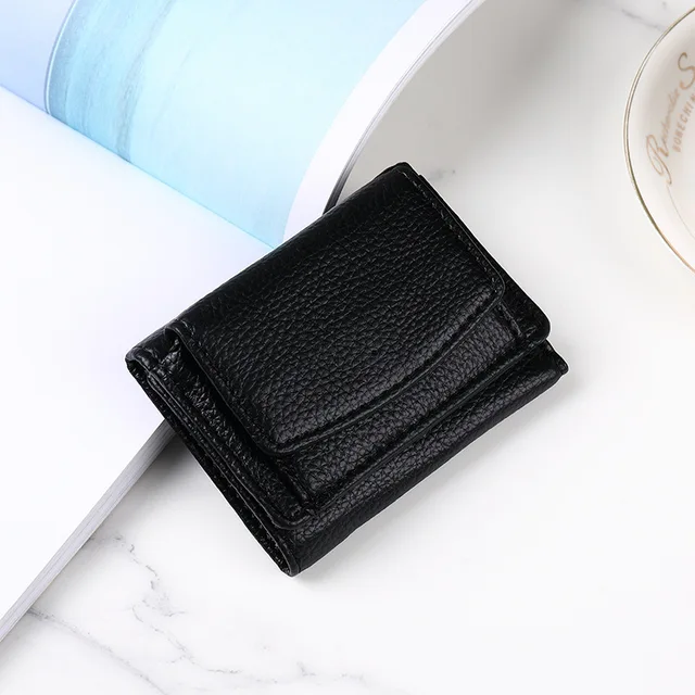 Dámská kožená peněženka s kapsou na mince - Černá