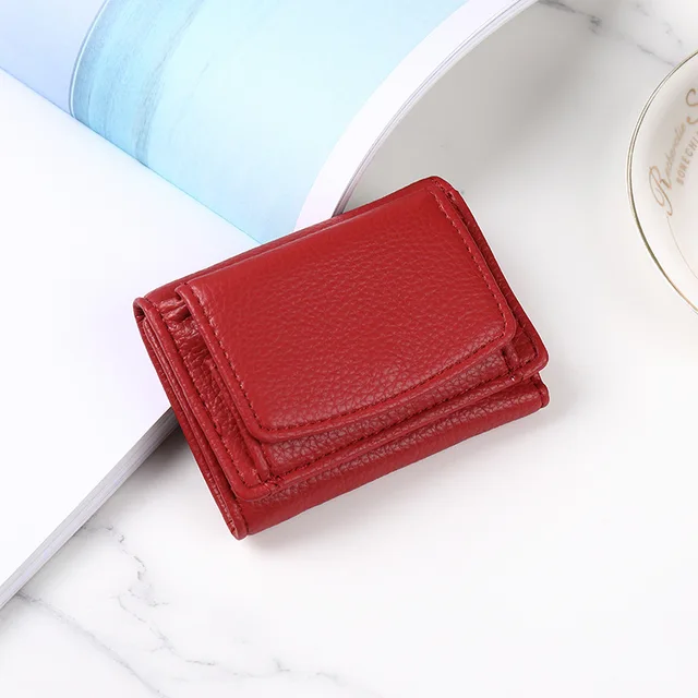 Dámská kožená peněženka s kapsou na mince - Červené