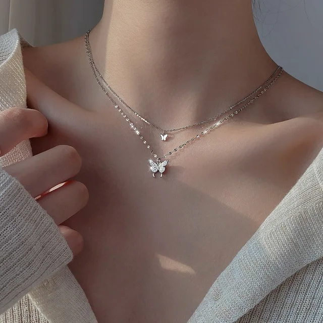 Stylový náhrdelník s přívěskem - 13
