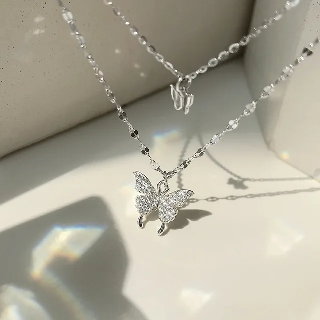 Elegantní náhrdelník s přívěskem - 6