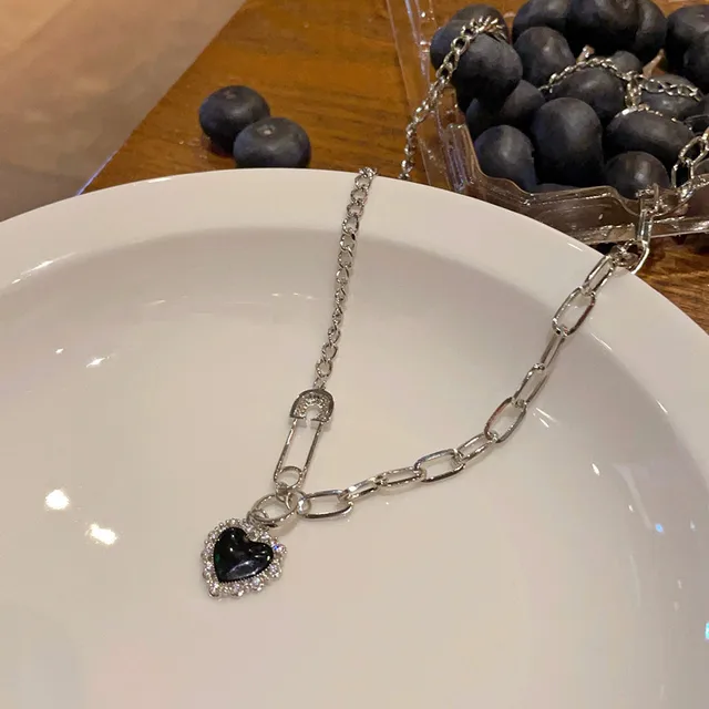 Stylový dámský náhrdelník s přívěskem - 4
