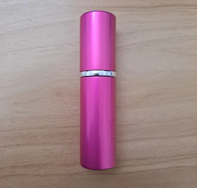Elegantní mini flakon na parfém - 10 ml růžové