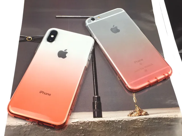 Kryt na iPhone| obal na iPhone duhový - Červené, Pro iPhone 8 Plus