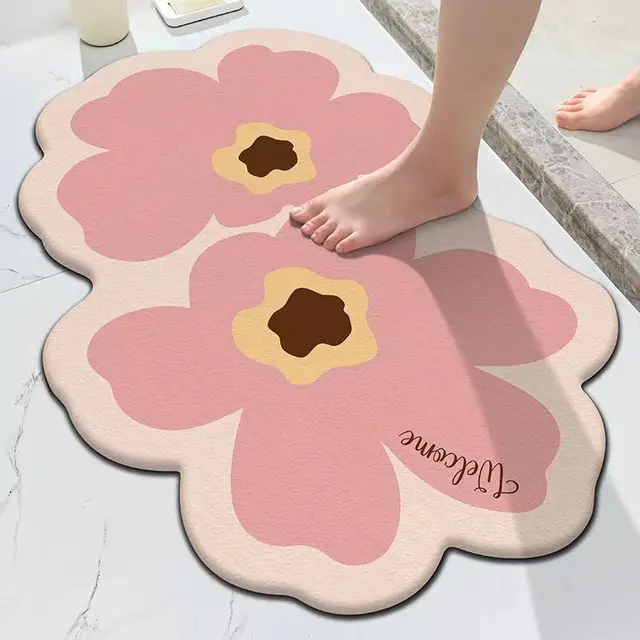 Koupelnová rohožka s motivem květů - růžový