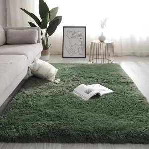 Huňatý plyšový kusový koberec do obývacího pokoje | moderní předložka