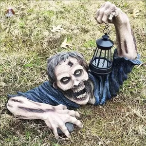 Strašidelná zombie zahradní dekorace s led lucernou | sochy na zahradu, zahradní trpaslíci